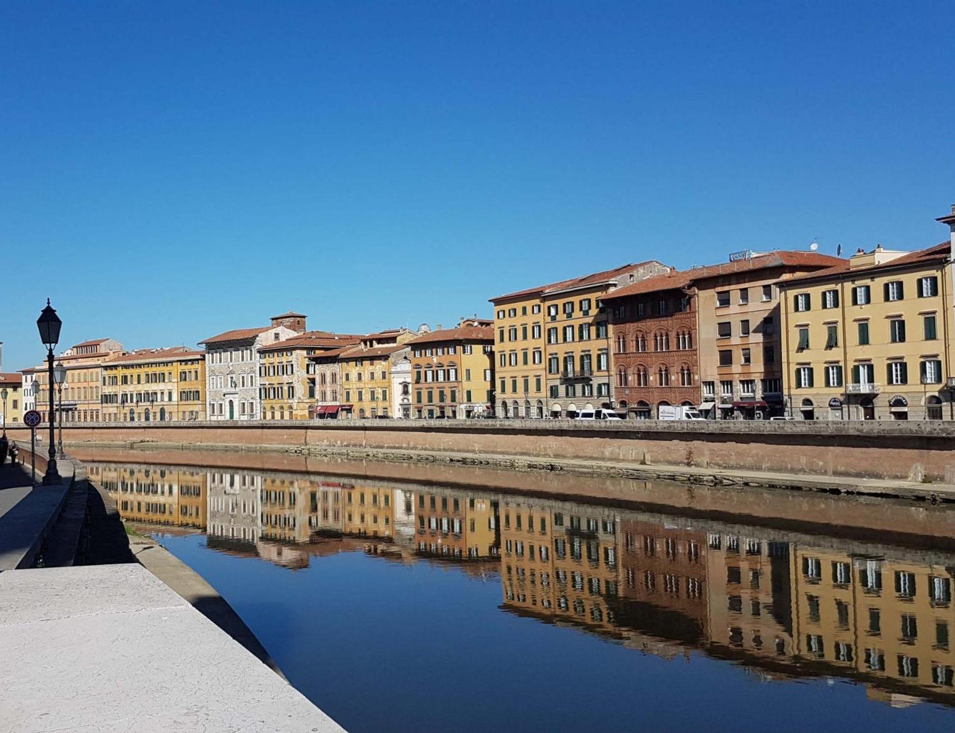 B&B Via Corsica 10 Pisa Bagian luar foto